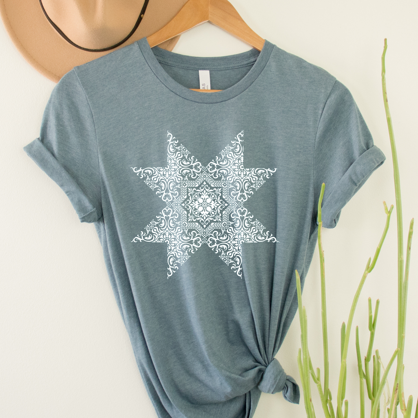 Modern Vintage Quilt Star T-Shirt - Choose your color - Free shipping!