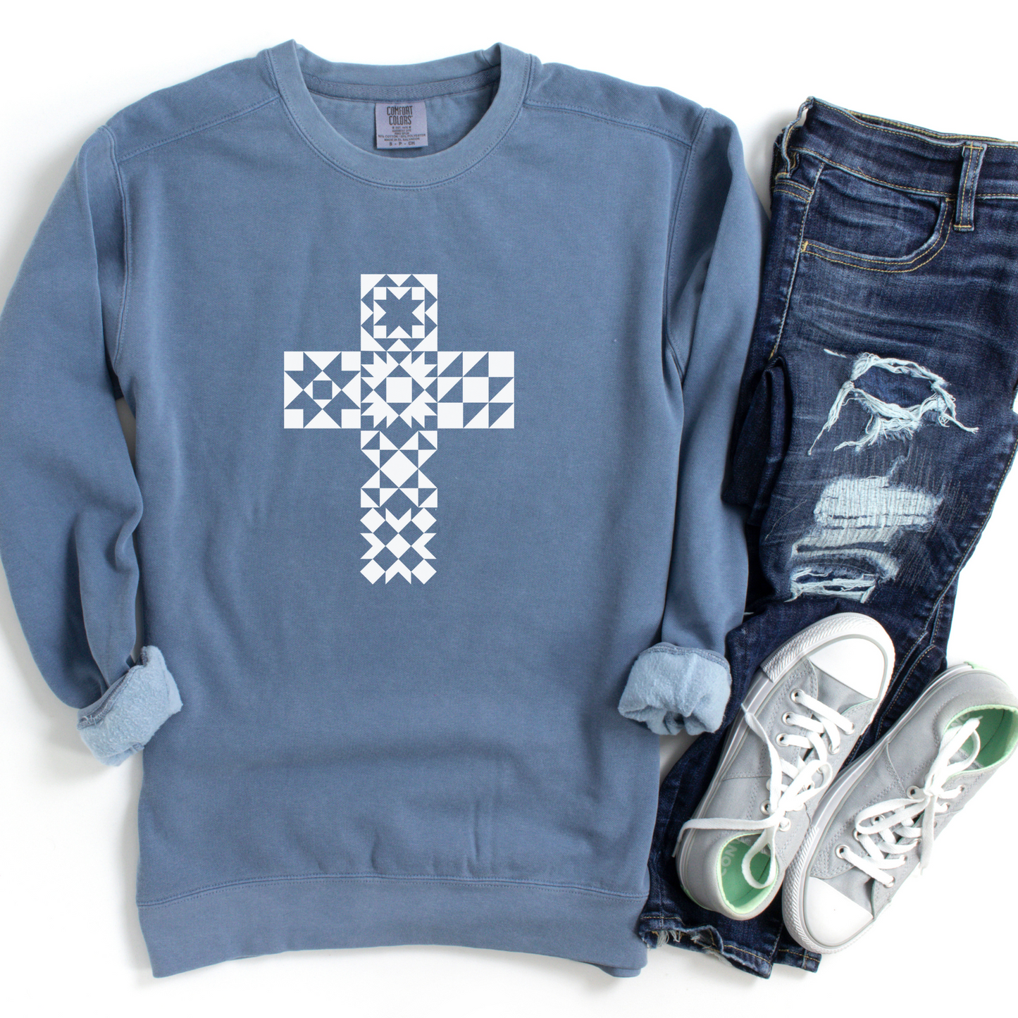Comfort Colors Quilt Block Cross Quilter Crewneck Sweatshirt