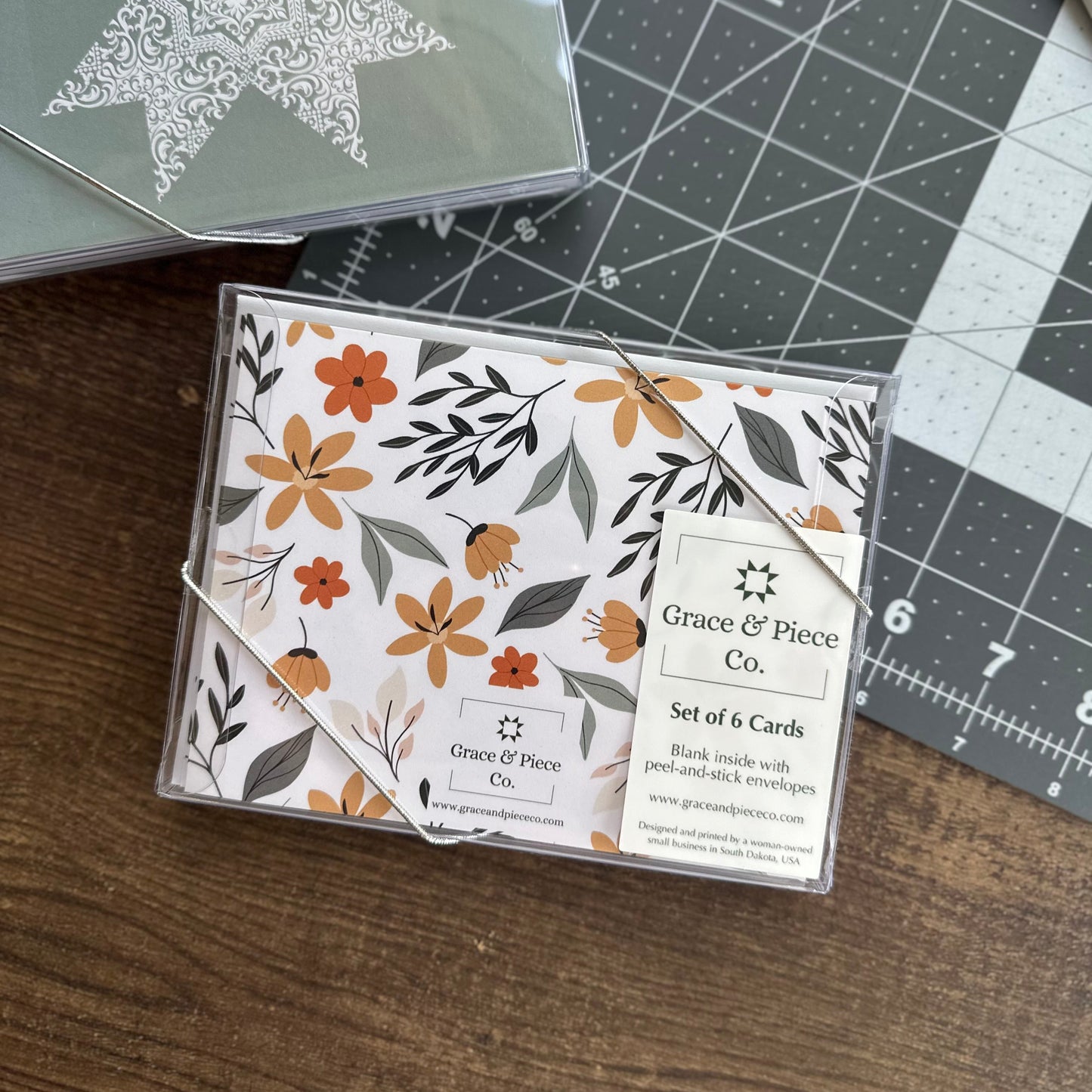 Sage Modern Vintage Quilt Star Boxed Set of 6 Note Cards
