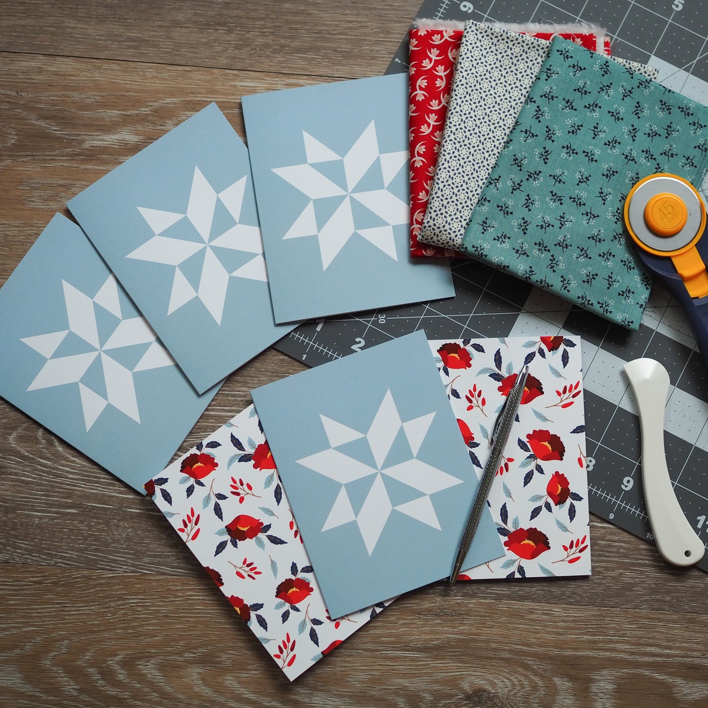 Aqua Floral Pinwheel Quilt Star Card Set