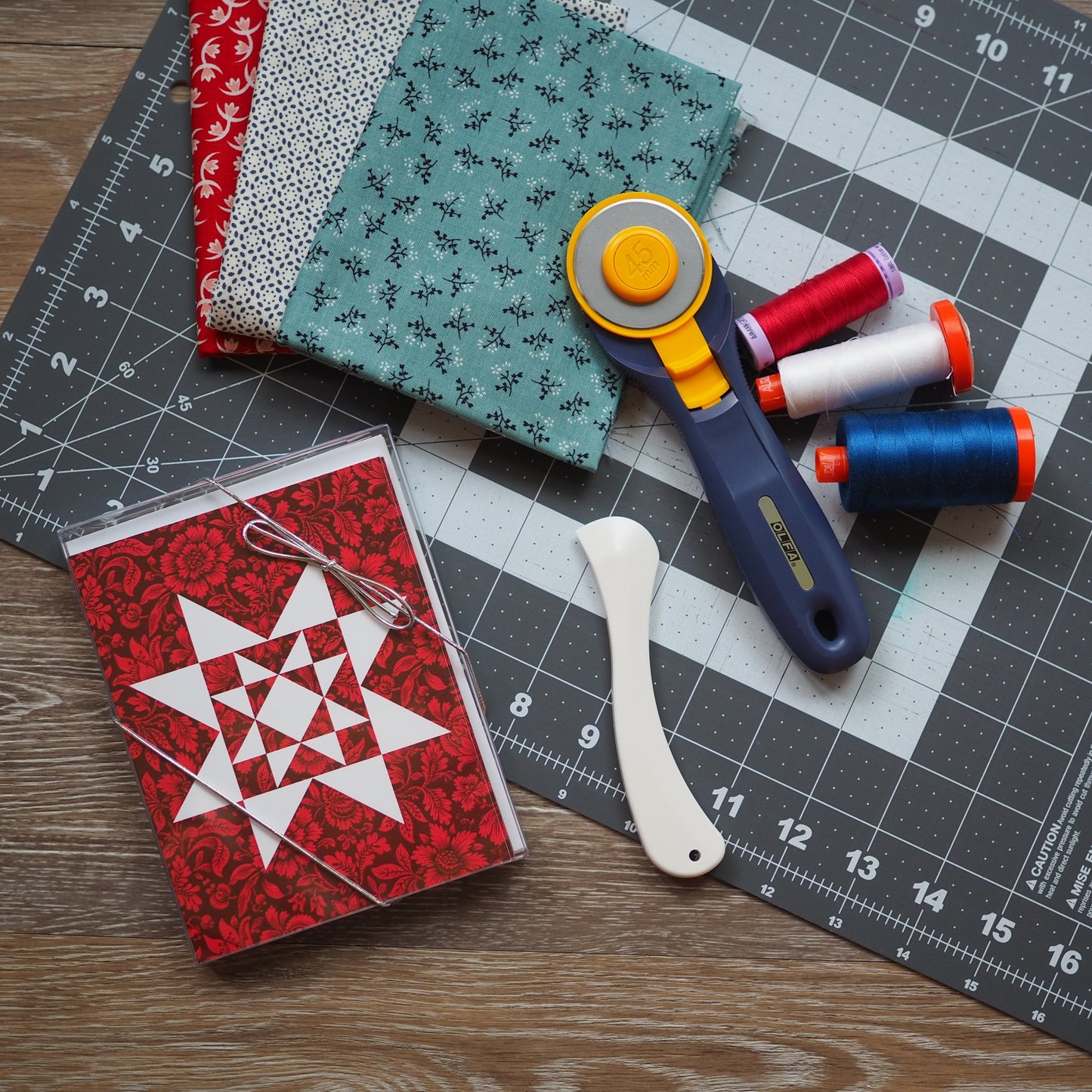 Red Vintage Quilt Star Card Set