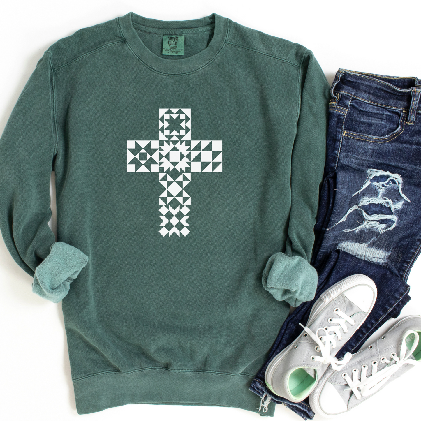 Comfort Colors Quilt Block Cross Quilter Crewneck Sweatshirt