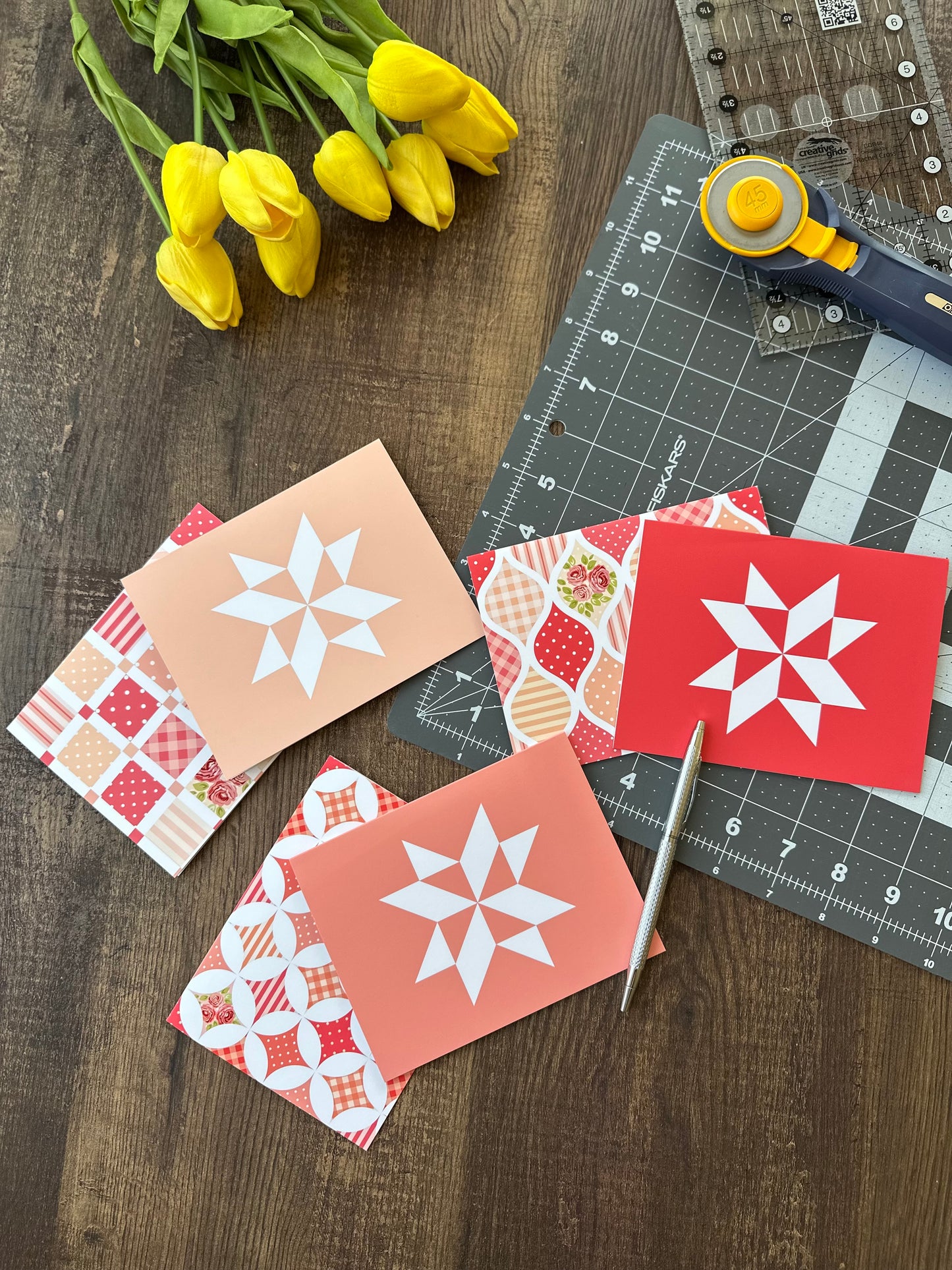 Red and Coral Quilt Assorted Blank Note Cards Gift Set