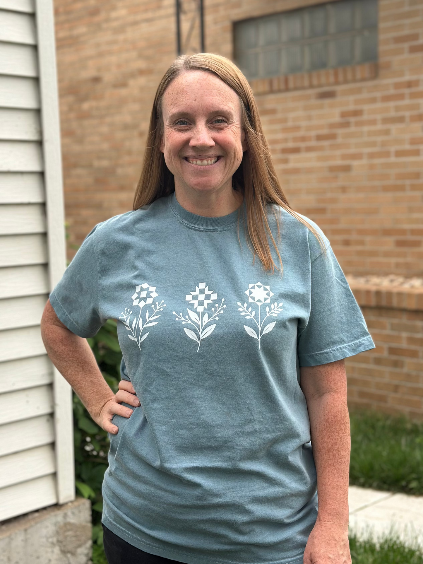 Quilter's Simple Flowers Shirt